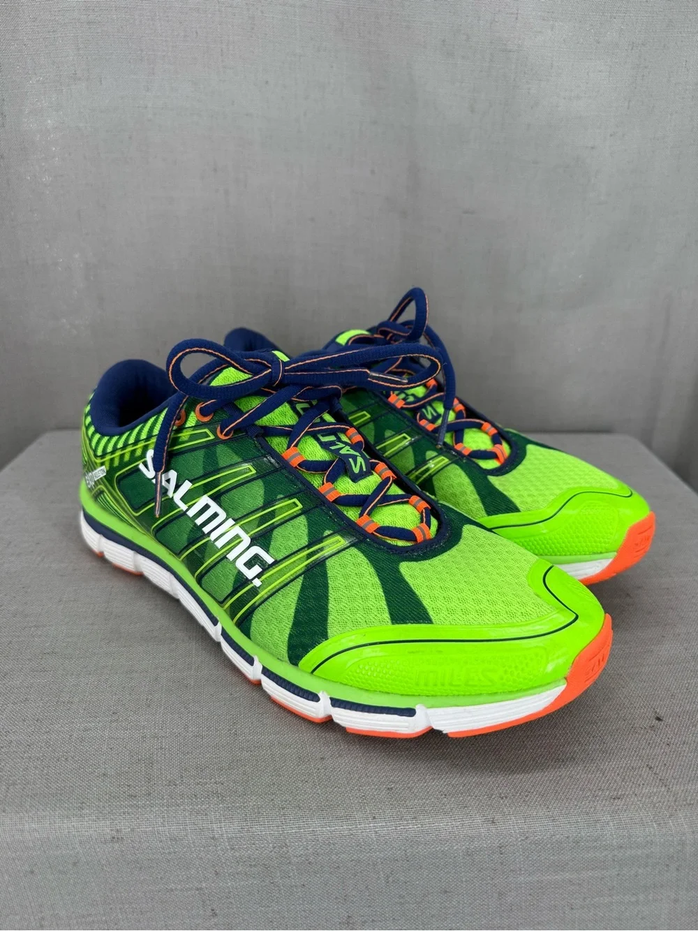 SALMING Running Shoes Miles for Men (Gecko Green) sz 9.5. Wrong insoles